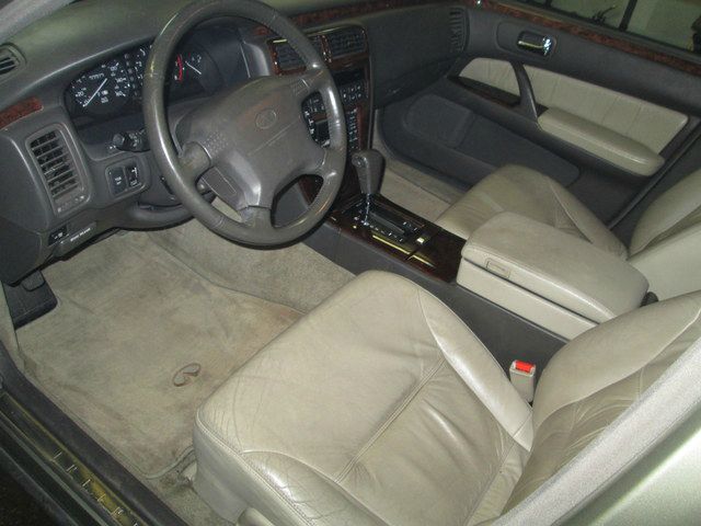 Infiniti Q45 1997 photo 2
