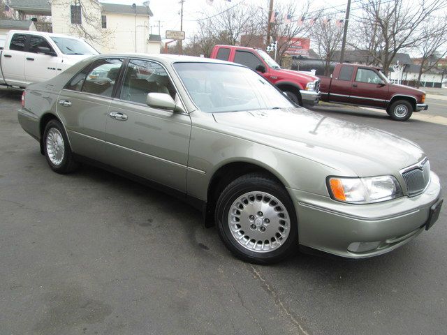Infiniti Q45 1997 photo 3