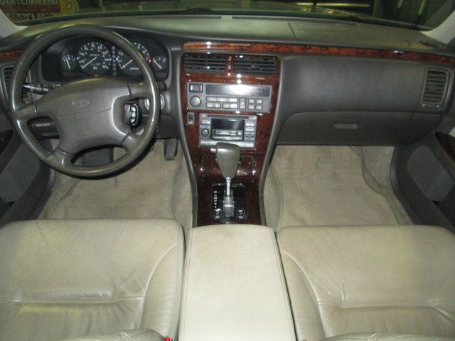 Infiniti Q45 1997 photo 4