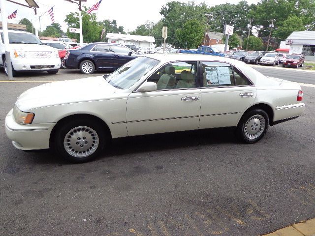 Infiniti Q45 1997 photo 3