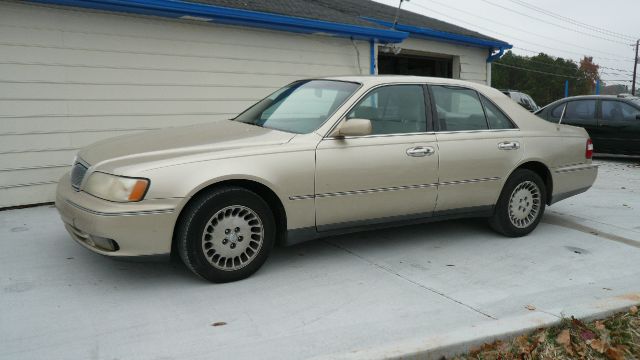 Infiniti Q45 1998 photo 2