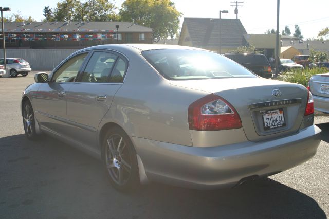 Infiniti Q45 2002 photo 3