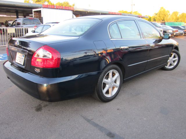 Infiniti Q45 2002 photo 4