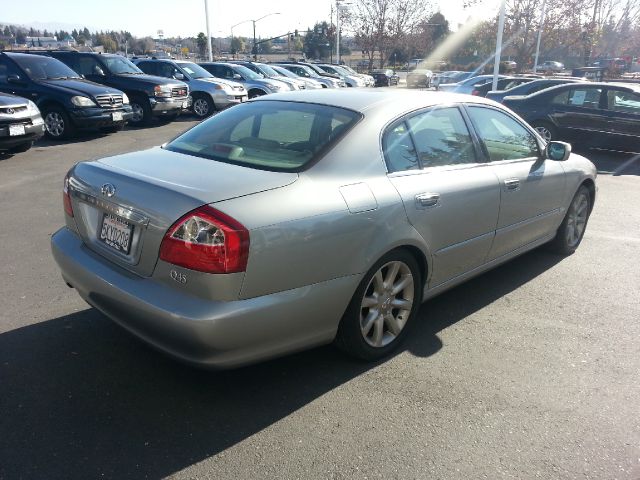 Infiniti Q45 2002 photo 2