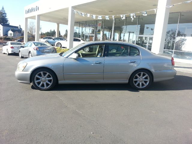 Infiniti Q45 2002 photo 3