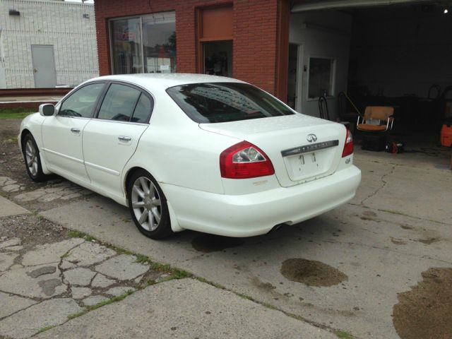 Infiniti Q45 2002 photo 2