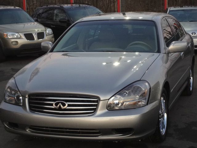 Infiniti Q45 2003 photo 2