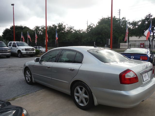 Infiniti Q45 2003 photo 2