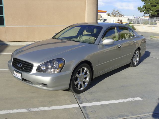 Infiniti Q45 2004 photo 2