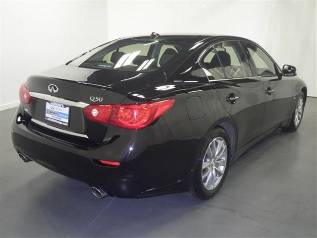 Infiniti Q50 2014 photo 4