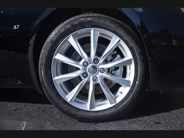 Infiniti Q60 2014 photo 3