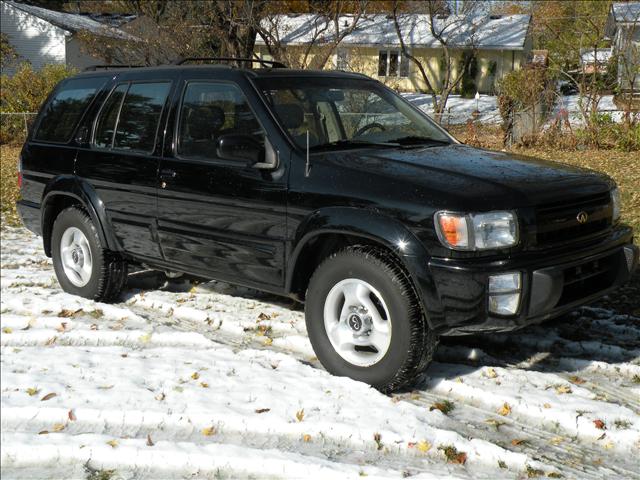 Infiniti QX4 1997 photo 5