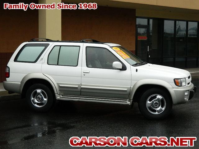 Infiniti QX4 1997 photo 1