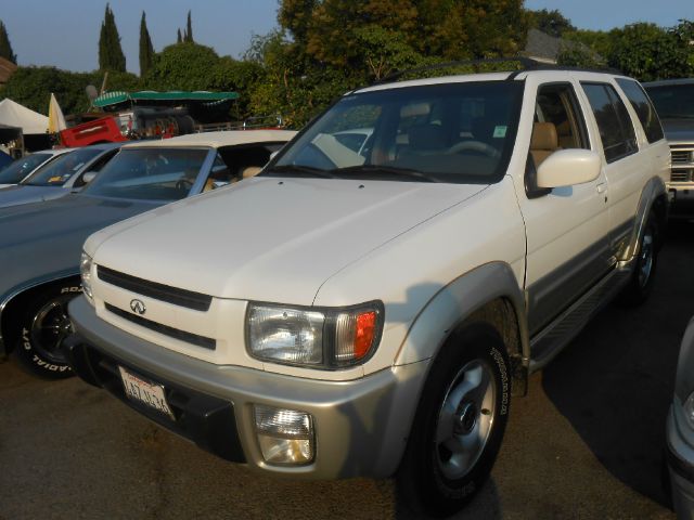 Infiniti QX4 Unknown SUV