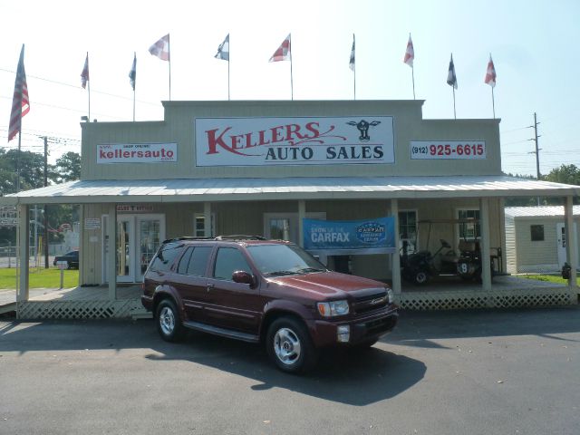 Infiniti QX4 1999 photo 1