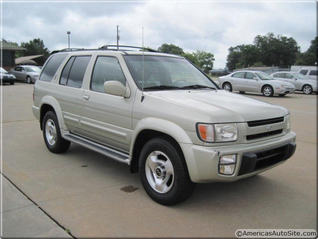 Infiniti QX4 2000 photo 3