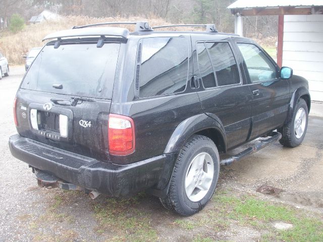 Infiniti QX4 Ram 3500 Diesel 2-WD SUV