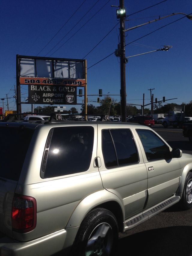 Infiniti QX4 2001 photo 3