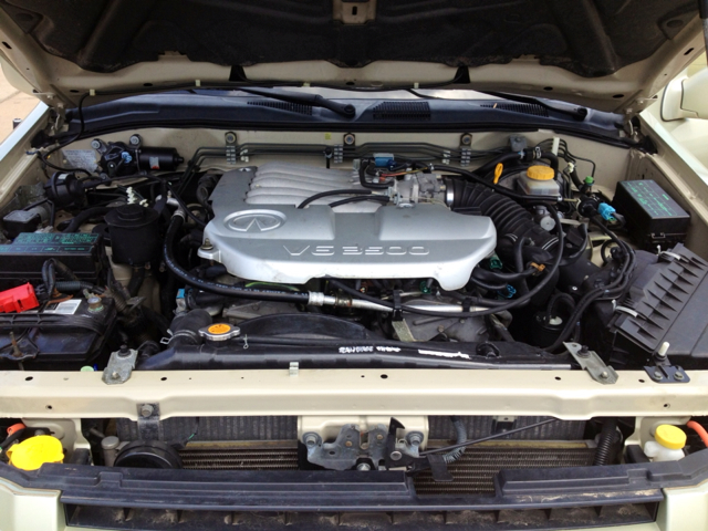 Infiniti QX4 4wd SUV