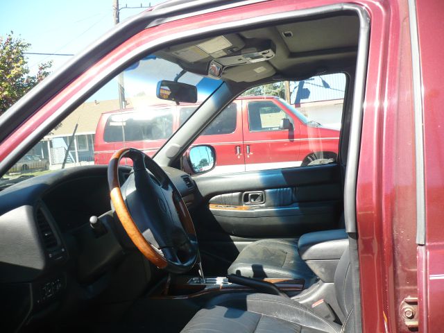 Infiniti QX4 Ram 3500 Diesel 2-WD SUV