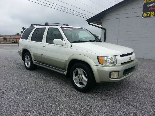 Infiniti QX4 2001 photo 4