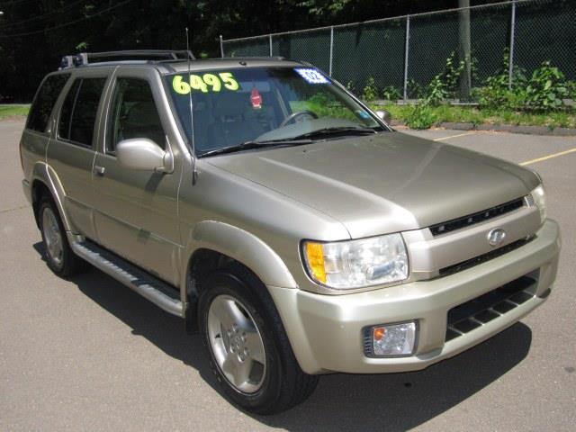Infiniti QX4 2002 photo 2