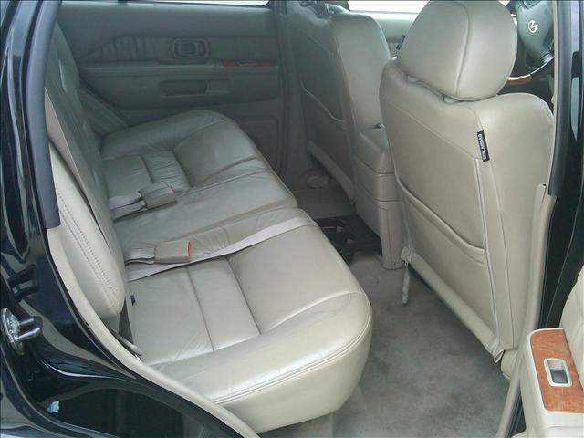 Infiniti QX4 2002 photo 4