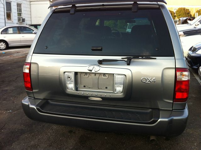 Infiniti QX4 2003 photo 14