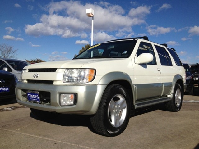 Infiniti QX4 Base Unspecified