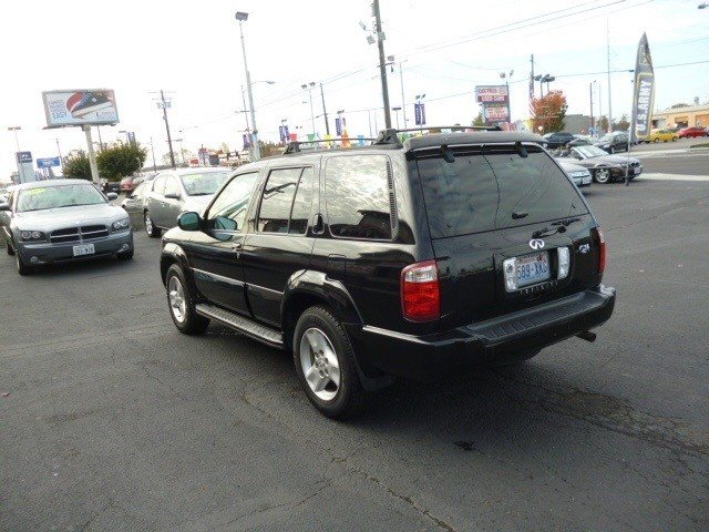 Infiniti QX4 2003 photo 4