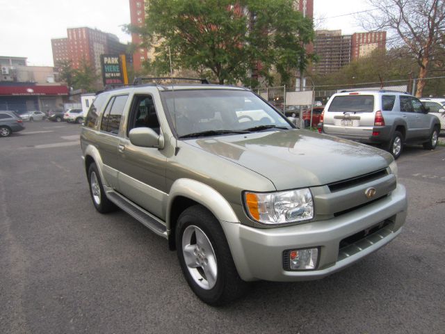 Infiniti QX4 Ram 3500 Diesel 2-WD SUV