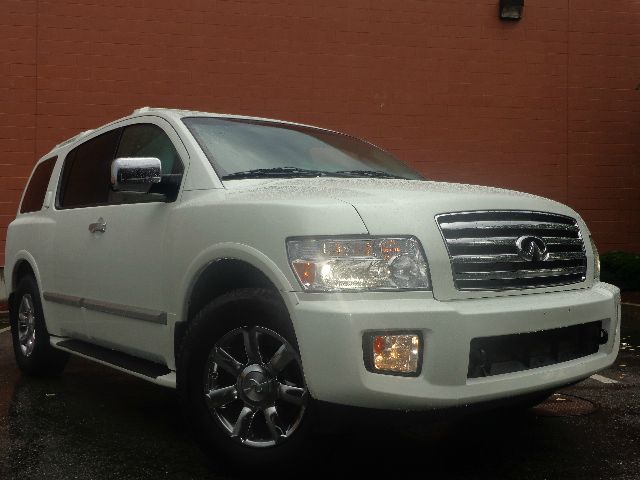 Infiniti QX56 EX - DUAL Power Doors SUV