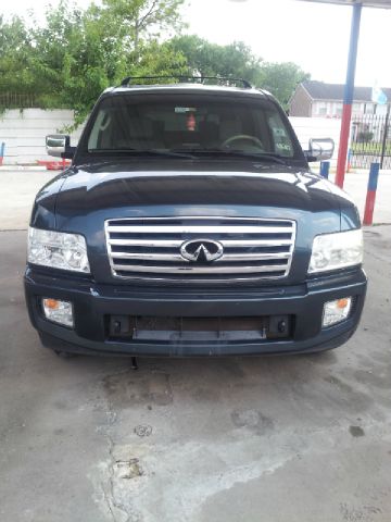 Infiniti QX56 2004 photo 4