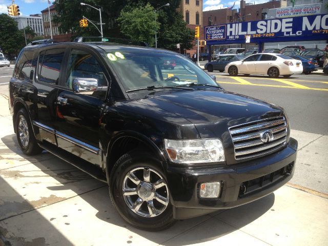 Infiniti QX56 2004 photo 1