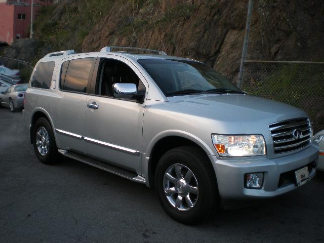 Infiniti QX56 2005 photo 1