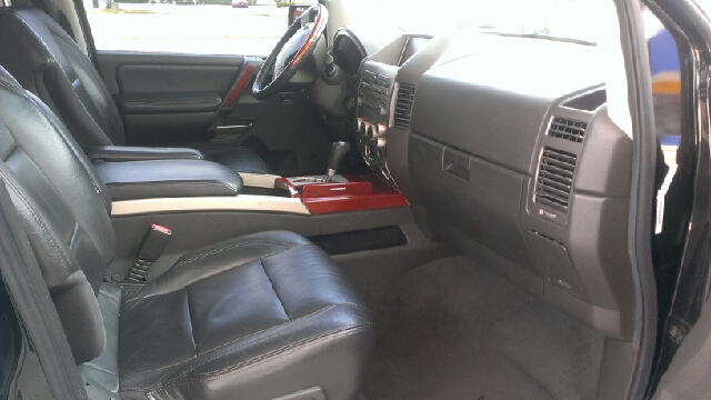 Infiniti QX56 2005 photo 4