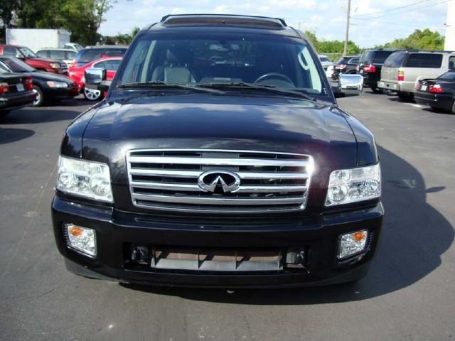 Infiniti QX56 2005 photo 1