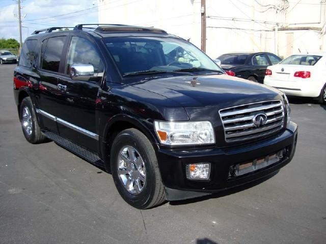 Infiniti QX56 2005 photo 2