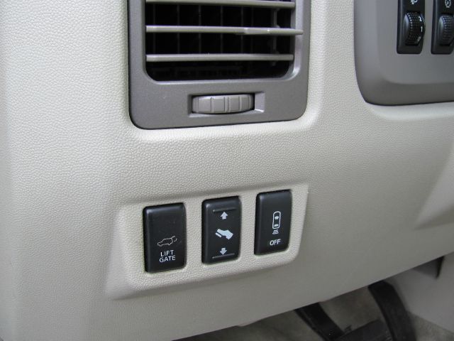 Infiniti QX56 2005 photo 19