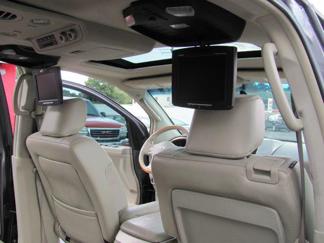 Infiniti QX56 2005 photo 23