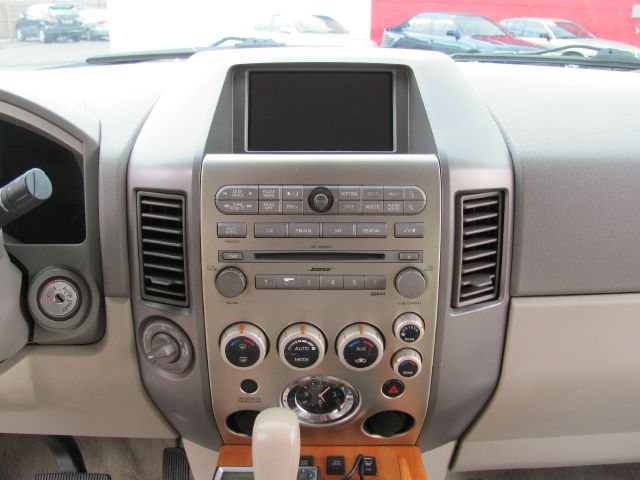 Infiniti QX56 2005 photo 3