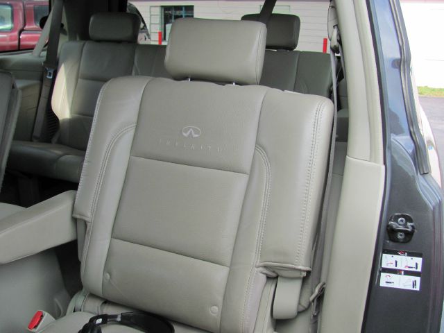 Infiniti QX56 2005 photo 33