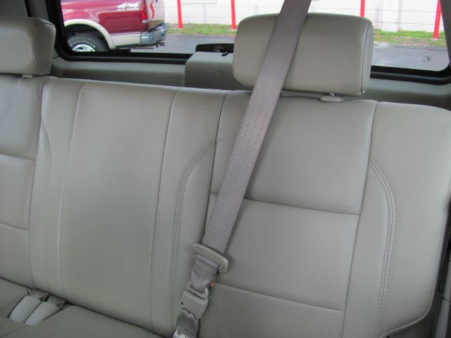 Infiniti QX56 2005 photo 34