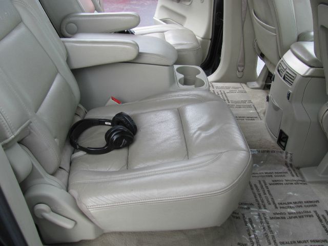 Infiniti QX56 2005 photo 7