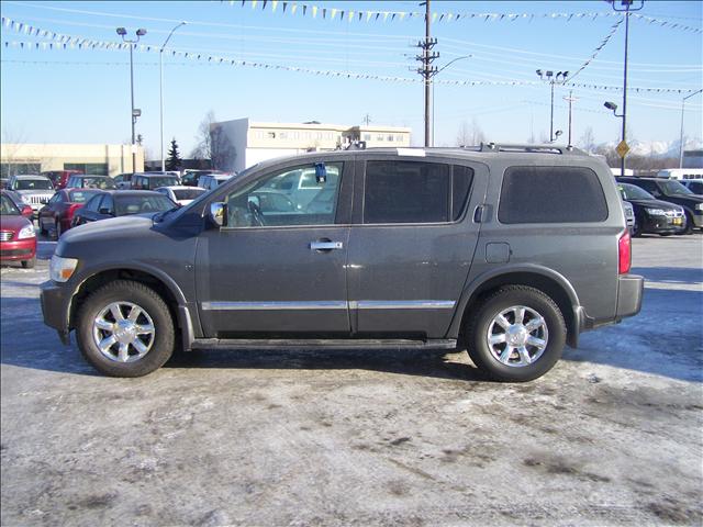 Infiniti QX56 2005 photo 1