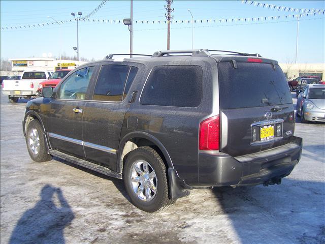 Infiniti QX56 2005 photo 2