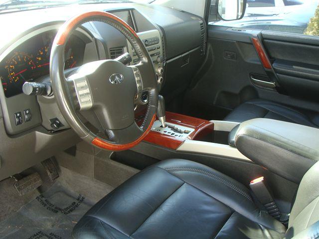 Infiniti QX56 2005 photo 2