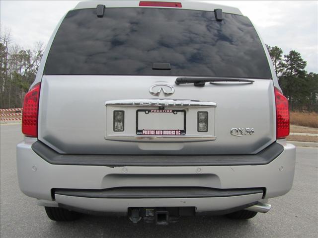 Infiniti QX56 2005 photo 4