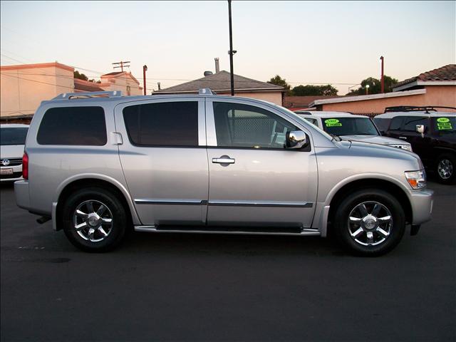 Infiniti QX56 2006 photo 1