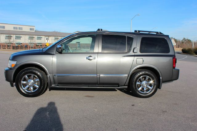Infiniti QX56 SLT 25 SUV